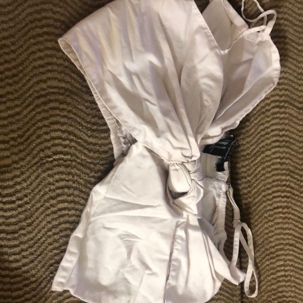 Bow tie crop top !